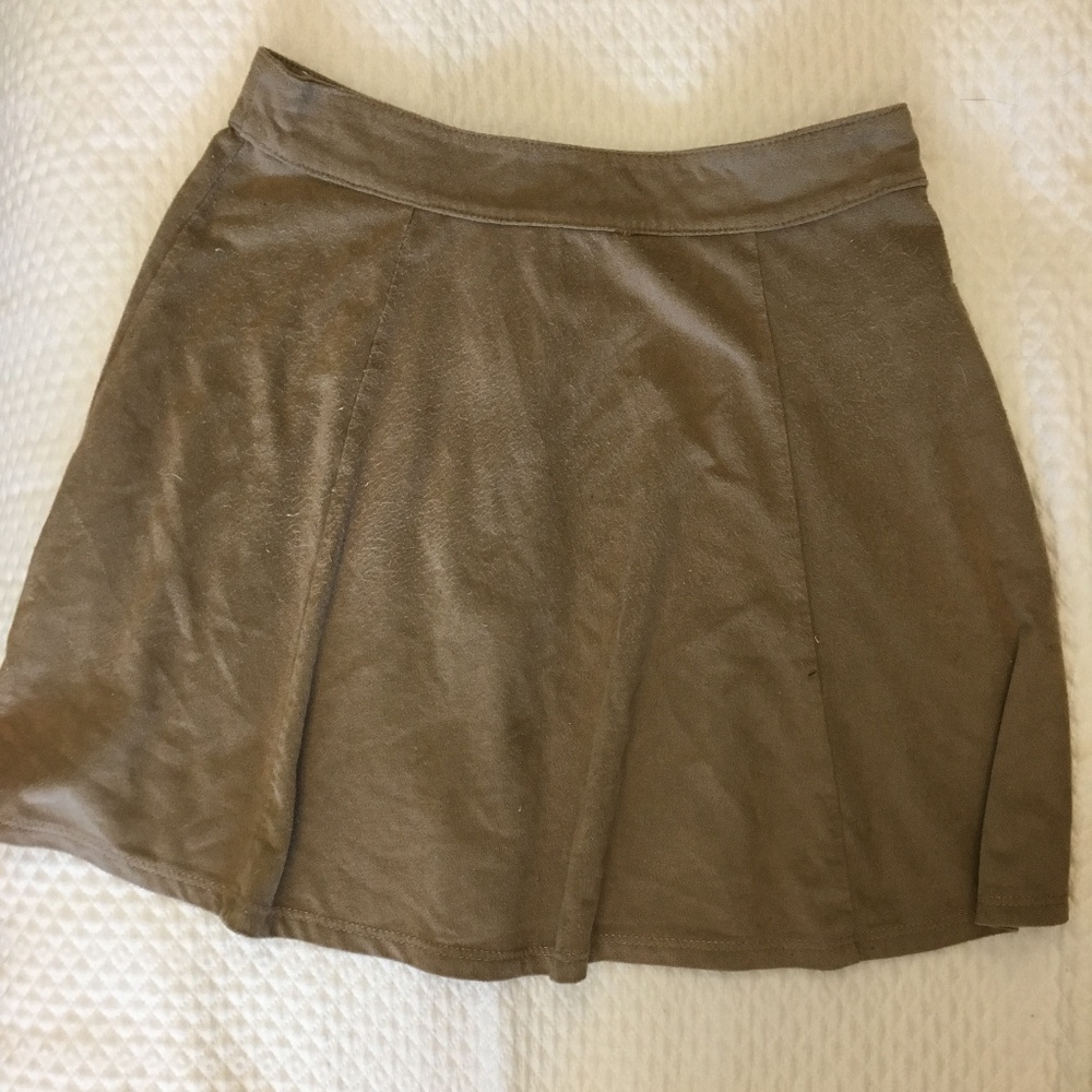 Brown suede button down skirt - Picture 2 of 3